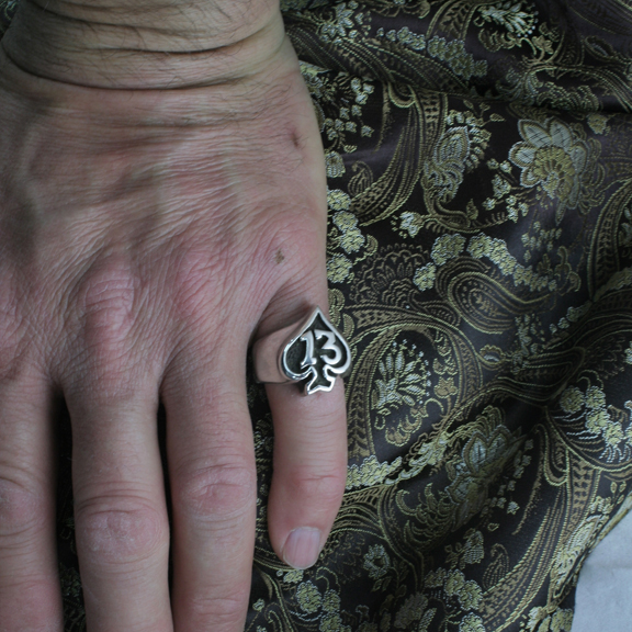 Spade 13 Ring — Aileyan